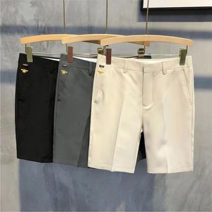 Shorts masculinos de verão belos shorts bordados de abelhas de Burt, tendências européias e americanas, moda casual de moda casual 5 calças tamanho 28-36 jardas.