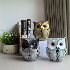 Hot Selling Resin Owl Home Decor Nordic Style Living Room, Bedroom, Workbench, Entrance Decoration ation