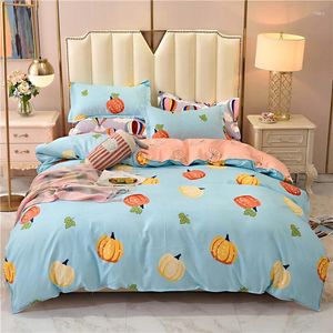 Sängkläder sätter hösten och vintern fyra-stycken Simple Single Quilt Cover Cudow Case tjock bomullsborstad hemtextil