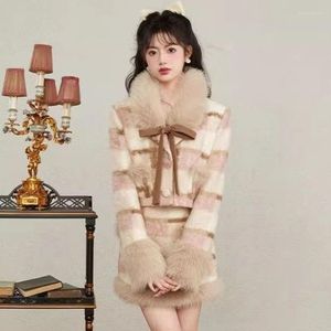 İş elbiseleri sevimli kış sıcak kürk vintage ceket ince gündelik y2k mini etek ekose örgü takım elbise kadın Korean moda 2 adet set dış giysiler