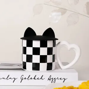 Kupalar Orijinal Tasarım Siyah ve Beyaz Ekose Kupa Sevimli Seramik Kahve Bardakları Çay İçin Hediye Kupası Çay