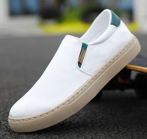 2024 Casual Shoes Solid Color Black White Pale Green Jogging Walking Low Mens Womens Sneaker Classical Trainers GAI 1219