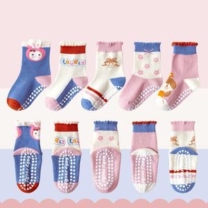 Meias infantis 5 pares de crianças sem escorregamento meias de piso fofo meias de algodão de tubo médio impressas para crianças de 1 a 12 D240513