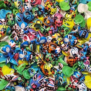 Party Favor 100 Pc Wholesales Peking Opera Mask FACE Ring Theater Carnival Novelty Pinata Bag Filler Christmas Birthday Toy