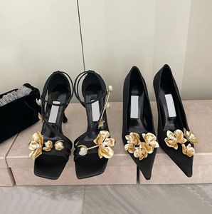 Nowe metalowe kwiaty satynowe sztylet pięta sandałowy pasek kostki orchidea sandały dekoracja kwiatów sandały Pearl luksusowy projektant damski sukienka dla butów rozmiar 35-40 z pudełkiem