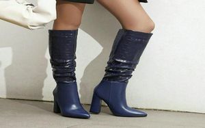 Boots Red Blue Black Gray Women Knee High Brand Design Faux Squide Square Cyel مدببة إصبع القدم Ladies Winter Winter Shoes7171033