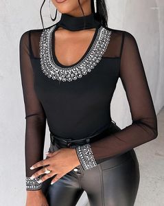 Kadın bluzları Moda Kadınlar 2024 Sonbahar Uzun Kol Anahtar Deliği Boyun Sefer Elçi Rhinestone Skinny Top Sıradan Çok Yönlü Tee Kadın Külotu