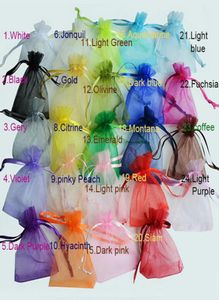 100pcs 7x9 9x12 10x15 13x18cm Bolsas de jóias Organza Bags Sacos de embalagens Decoração de festas de casamento Bolsas de presente de trajes 24 Colors1765878