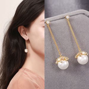 Einfache, elegante, raffinierte Perlenohrringe