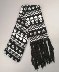 Schals Großbritannien Stylish Skull Winter Strick Schal Unisex Frauen Männer Skelett Acrylschals Hals warme Wraps mit Fransen6885475