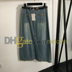 Fashion Designer Split Denim Skirts High Waist Jean Dress with Belt Metal Letter Slim Skirts Women Denim Skirt