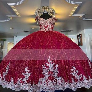 Röd pärlstav bollklänning quinceanera klänningar guldapplikationer söt 16 klänningstävlingsklänningar vestido de 15 anos en os quincea era 285d