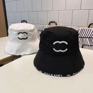 Designer hats for men and women classic black and white cotton bucket hat Beach outdoor visor hat