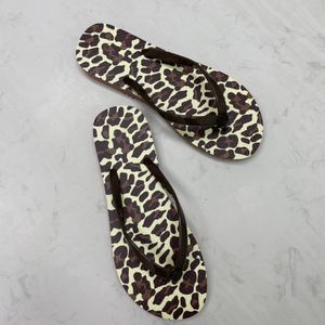 New summer flip-flops flat beach slippers for women plants and flowers wear casual non-slip holiday sandals