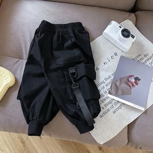 Kids Pants Boys Koreańskie kieszonkowe kieszonkowe jesienne bawełniane bawełny dziecięce spodnie spodnie Soild Elastic talia 240508