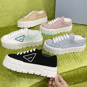 Designer lässig Schuhe Dreieck Logo Doppelradplattform Nylon-Sneaker Frauen Männer für weiße Sneaker-Trainer dreifach dicke Boden Luxus Low Gabardine Größe 35-41 M7