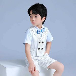 Abiti per bambini Shorts Shorts Shorts Bowtie 4pcs Boys Boys White Summer Wedding Stupy Feste Spettale per bambini COSTUMENTO Teenager Set di fotografia adolescente