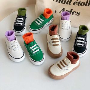 Sneakers Korean Baby Canvas Shoes Spring and Autumn New Childrens Casual For One Foot Boys Girls Board Kindergarten White H240513