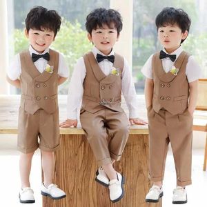 Anzüge Gentleman Jungen formelle Weste Shirt Hosen Bowtie 4pcs Foto Kleid Neugeborenes Baby 1 Jahr Geburtstag Anzug Kinder Hochzeitsfeier Kostüm