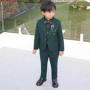 Anzüge Flower Boys formelle Hochzeitskleid Kinder dunkelgrüne Fotoanzug Kinder Tuxedo Party tragen Teenager Abschlussgeburtstag Kostüm