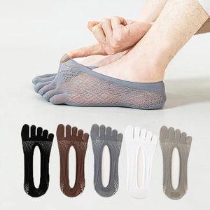 Erkek Çoraplar 5 Sarmlar Parmaklı Erkekler Yaz Ultra Nefesli Nefes Alabilir Görünmez Ayak Parçası İpek Elastik Ayak Bileği Silikon Slip Slip