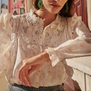24SS新しいデザイナーTシャツ春と夏の新製品レディース刺繍ロータスカラープリントホロールーズカーディガンランタン長袖シャツブラウス女性トップ