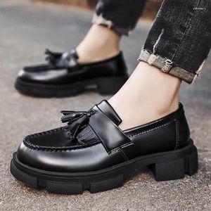 Casual Shoes Herren Mode Quaste Slip on Sladers Dress Party Leder Hochzeit Formal für Männer, die Mokassins fahren