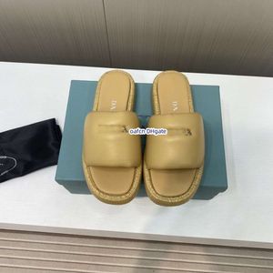 Kvinnors tofflor designer sandaler mode tofflor kvinnors lyxskor tazz tozzs läder gummi platta sandaler sommar strandskor lafit läder 5536