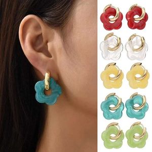 Stud Multi colored transparent acrylic resin pendant flower pendant earrings womens gold metal circular earrings fashionable jewelry J240513