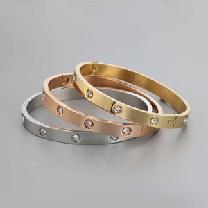 Bracelet must be used cartter by famous designer fashion Inlaid Fashion Couple Lover Men and Women with common cart