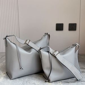 Designers Crossbody Bag Make Up Bag Leather Tote Pouchette Fashion Clutch Shoulder Cross Body Bags Womens Luxurys handväskor Solid präglade mjuk stor kapacitet
