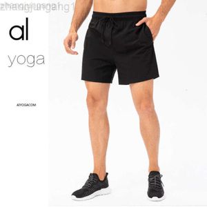 Desginer Aloe Yoga Shorts Clothe Short Woman Hoodie Sports Shorts Mens Quick Dry Breathable Anti Glare Training Tripartite Pants Fitness