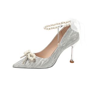 2024 donne signore vere in pelle vera 8,5 cm tacchi alti sandali estivi saccheggiata dita pionta di piedi diamanti a filo a piolo da sposa scarpe da sposa scarpe perle glitter dimensioni 31-43