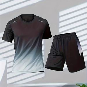 夏のスポーツウェアの男性グラデーションプリントバドミントンセットアウトドアランニングTシャツとショートパンツ快適で通気性のある服240513
