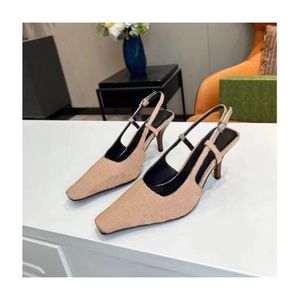 2022 Sandaler Kvinnor Slipper Män glider vid vattnet Brunt läder Sandal Womens High Heels Herrskor 3541 med orange låda och damm 1734816