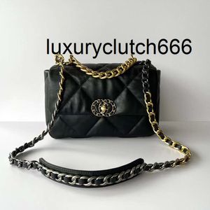 Handväska C axelpåsar Tygväska Designer Bag Chain Crossbody Handbag Women Classic CC 19 Flap Purse Luxury Lamskin Leather Envelope High Quality Clutch Plånbok R IUFF