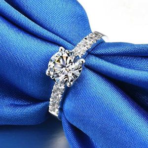 Bröllopsringar Solid Platinum PT950 14K Mosilicon Diamond Ring 1 karat rekommendation med fyra fingrar för enkel finjustering Q240511