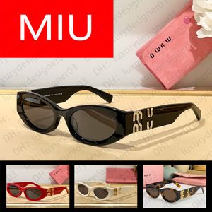 Miumiues SMU09WS Designer Sunglasses Miui Glasses Italian Designer الرسمي على الموقع الإلكتروني عالي الجودة PC Sheet Classic Luxury Cat Eye Sunglasses