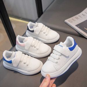Sneakers Girls Little White Shoes Maikun Spring and Autumn 2023 New Childrens Sports Boys Casual Ultra Light Board H240513