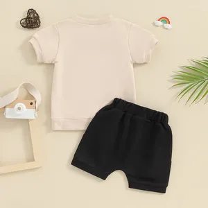 Kläduppsättningar Småbarn Baby Boy Summer Outfit Letter Print Kort ärm T-shirt Solid Colast Colastic Midjeshorts 2ms Set