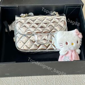 Neuankömmlinge 24C Kettenbeutel Designer Luxus Handtasche Frauen Umhängetasche Helles Lack Leder Material Klassisches Diamantmuster Quilted Bag Hanging Accessoires