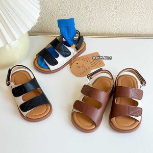 Sandals Korean version of contrasting color childrens sandals with soft soles for girls. One line sandal summer new trend boys open toe beach shoes H240513