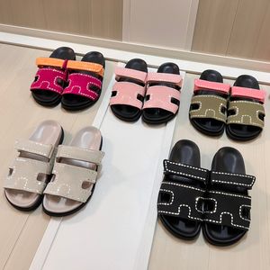 Designer Slide Slifors Beach Classic Sandals Flat Slide Calfsella in pelle Luxury Summer Lady Flip Flip Flops Men Slides Slides Sandale