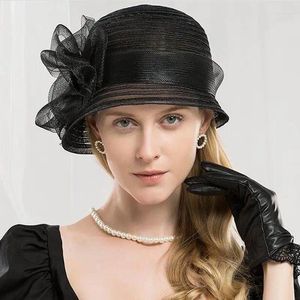 Шляпы Berets для женщин Lady Fedora Vintage Black с луком ручной работы Ladies Cloche Bowler
