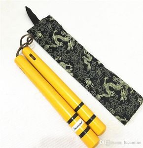 Vendendo arti marziali del marchio New Bruce Lee Yellow Wooden Martial Nunchakus cinese Kungfu ha suonato nei nunchunks per la corda cinematografica per Beginne7540961