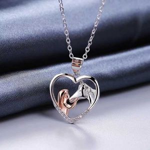 Pendant Necklaces Fashionable Heart shaped Zircon Girl and Horse Necklace Gold Plated Pendant Engagement Necklace Womens Animal Jewelry Anniversary Gift J240513