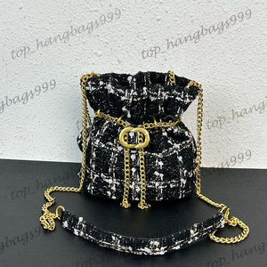 Frauen Schwarz weiß Wolle Wolle Tweed Kordelkordel Little Lucky Eimer Bag Emaille Charms Gold Chain Crossbody Eitelkeit Abendabend Party Kosmetikpreis Geldbörse 18x18x9cm