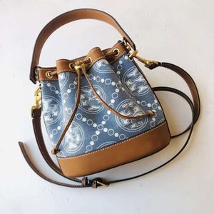 Torebka designerska Nowa duża pojemność deformacji torebka wiadra, zaawansowane uczucie, proste, wielofunkcyjny trend południowego pojedynczego ramienia ręcznego Crossbody BAGN751