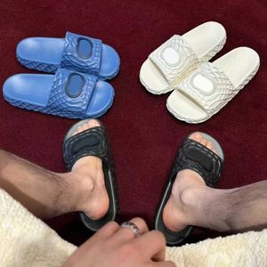 New designer slides men interlocking slide sandal pool slip-on slippers mimicking water ripples luxury textured rubber flat women summer slider slipper size 35-45