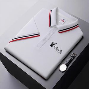 MENS BEACHABLE T-shirt Business Casual Polo Shirt Summer Fashion Kort ärmkläder Solid färg Bekväm blixtlås 240510